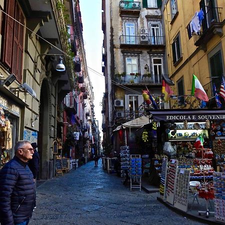 Dimora Do' Cavallo Napoli Bagian luar foto